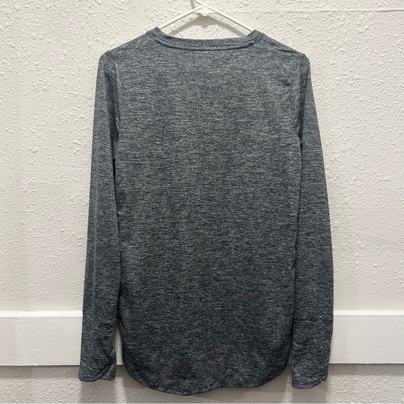 Athleta Uptempo Long Sleeve Athletic Top in Dark Heather Grey Small - Picture 7 of 7